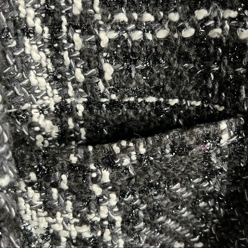 Mid-length Tweed Jacket - Picture 4 of 10